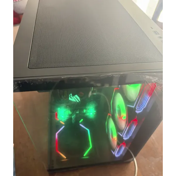 PC Gamer Reconditionné Aquarium RGB - RTX 2080 Ti (11 Go) / Ryzen 5-500 / NVME 500Go / 16Go ram